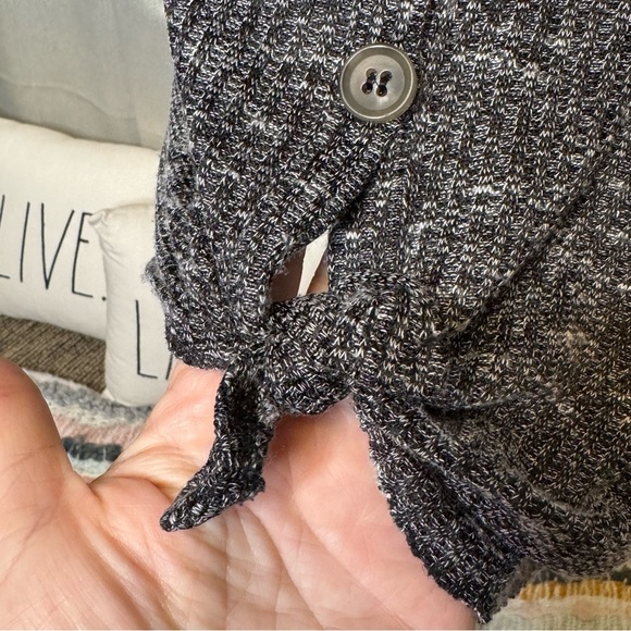 Women's Charcoal Gray Button-Up Top with Tie Detail Size XL - Picture 8 of 11